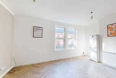 3 bed house, The Village Street, Burley, Leeds, LS42PR - Image 3