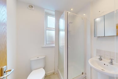 3 bed house, The Village Street, Burley, Leeds, LS42PR - Image 14