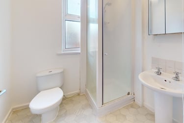3 bed house, The Village Street, Burley, Leeds, LS42PR - Image 10