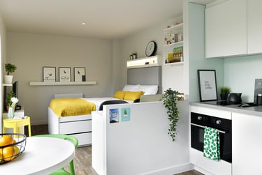Studio at Student Castle, 33-34 Pulteney Road, City Centre, Bath, BA24EZ - Image 1