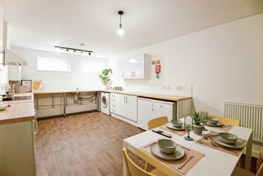 4 bed house, St. Helens Road, City Centre, Ormskirk, L394QJ - Image 2