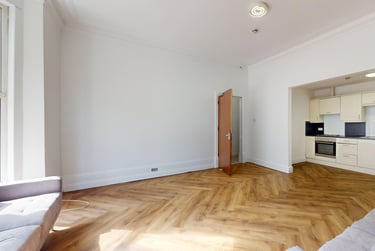 6 bed house, Hyde Park Road, Hyde Park, Leeds, LS61AH - Image 3