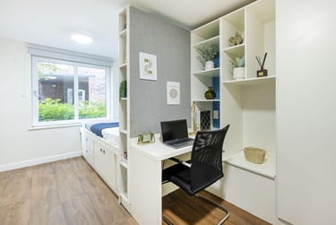 Small Studio - Image 2