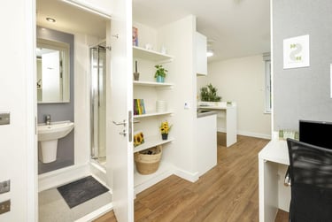 Small Studio - Image 4