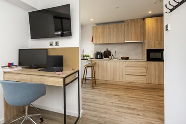 Premium Terrace Studio at The Fabric Works, 4 Leylands Road, Hyde Park, Leeds, LS27FF - Image 3