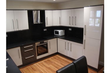 5 bed house, Gell Street, Devonshire Green, Sheffield, S37QW - Image 1