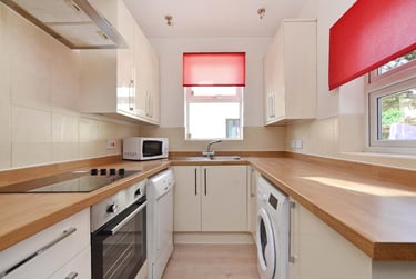 5 bed house, Edmund Road, Heeley, Sheffield, S24EH - Image 2
