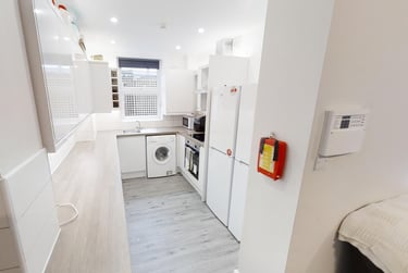 6 bed house, Shoreham Street, Highfield, Heeley, Sheffield, S24FB - Image 2