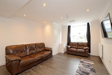 4 bed house, Ecclesall Road, Ecclesall, Ecclesall, Sheffield, S118TD - Image 2