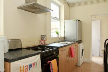 3 bed house, St Leonards Road, Clarendon Park, Leicester, LE21WR - Image 2