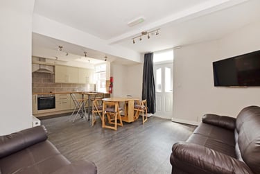 5 bed house, Lancing Road, Highfield, Heeley, Sheffield, S24ET - Image 3