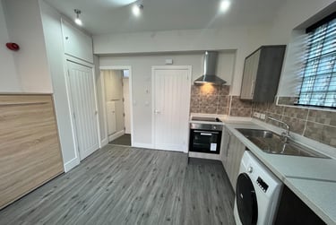 1 bed house, Matilda Street, Heeley, Sheffield, S14QF - Image 2