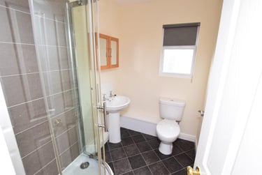 5 bed house, Rothesay Avenue, Radford, Nottingham, NG71PU - Image 12