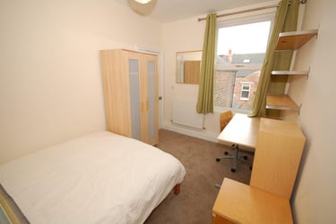 4 bed house, Rothesay Avenue, Radford, Nottingham, NG71PU - Image 4