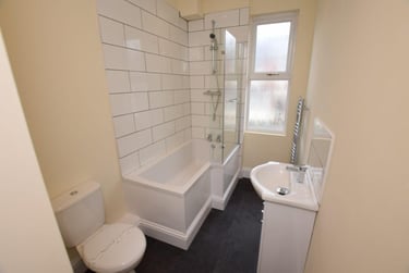 4 bed house, Rothesay Avenue, Radford, Nottingham, NG71PU - Image 5