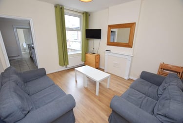 4 bed house, Teversal Avenue, Radford, Nottingham, NG71PY - Image 1
