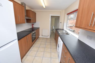 4 bed house, Teversal Avenue, Radford, Nottingham, NG71PY - Image 5
