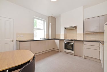 3 bed house, Shoreham Street, Heeley, Sheffield, S24FB - Image 1