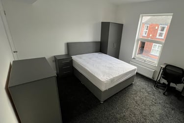 4 bed house, Cream Street, Heeley, Sheffield, S24DB - Image 2