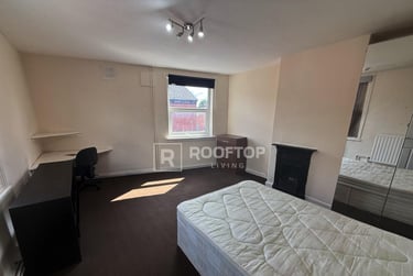 5 bed house, Thornville Mount, Hyde Park, Leeds, LS61JX - Image 9