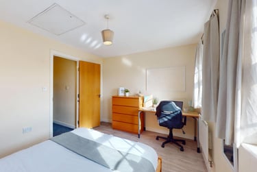 4 bed house, Robin Mews, City Centre, Loughborough, LE113HJ - Image 9