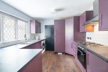 6 bed house, Kimbolton Avenue, Radford, Nottingham, NG71PT - Image 2