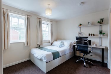 4 bed house, Kingfisher Way, City Centre, Loughborough, LE113NF - Image 12