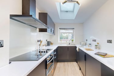 6 bed house, Monica Grove, Burnage, Manchester, M192BW - Image 1