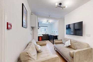 6 bed house, Monica Grove, Burnage, Manchester, M192BW - Image 2