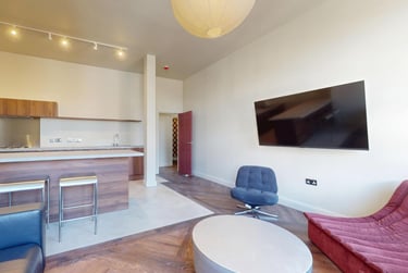 4 bed house, Wards End, City Centre, Loughborough, LE113HA - Image 2