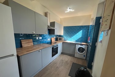 4 bed house, Duchess Road, Highfield, Heeley, Sheffield, S24BL - Image 1
