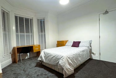 6 bed house, Cranbrook Avenue, Newland, Hull, HU67SP - Image 2