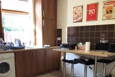 3 bed house, Lancing Road, Heeley, Sheffield, S24EU - Image 2