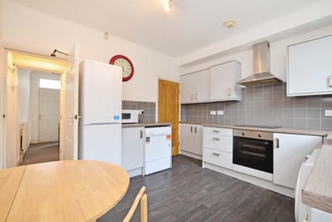 4 bed house, Parkfield Place, Highfield, Sheffield, S24TH - Image 1