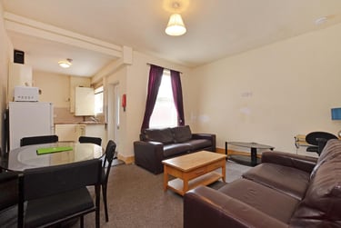 4 bed house, Shoreham street, Highfield, Heeley, Sheffield, S24FB - Image 4