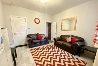 4 bed house, Priestley Steet, Heeley, Sheffield, S24DD - Image 1
