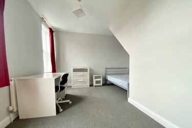 4 bed house, Priestley Steet, Heeley, Sheffield, S24DD - Image 5