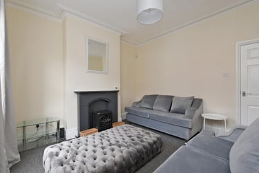 3 bed house, Holland Road, Highfield, Sheffield, S24UT - Image 3