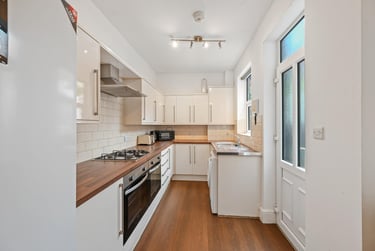 6 bed house, Khartoum Road, Sharrowvale, Sheffield, S118RD - Image 2