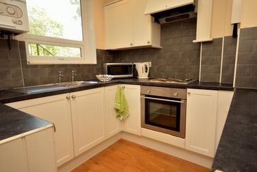 6 bed house, Hanover Square, Broomhall, Devonshire Green, Sheffield, S37UA - Image 4