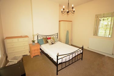 6 bed house, Hanover Square, Broomhall, Devonshire Green, Sheffield, S37UA - Image 7