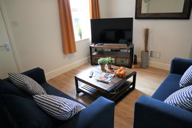 4 bed house, Leopold Street, City Centre, Loughborough, LE115DN - Image 1