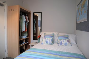 5 bed house, Oxford Street, City Centre, Loughborough, LE115DR - Image 3