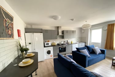 6 bed house, Radmoor Road, City Centre, Loughborough, LE113BP - Image 1