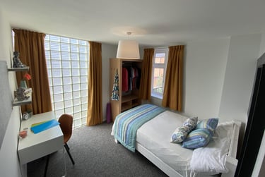 8 bed house, The Rushes, City Centre, Loughborough, LE115BE - Image 4