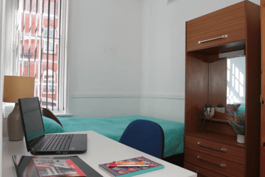 2 bed house, Aylestone Road, City Centre, Leicester, LE27LL - Image 2