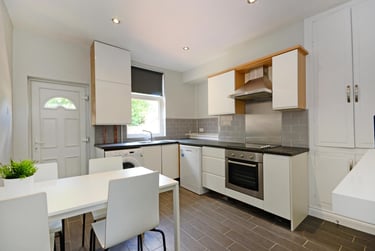 3 bed house, Alderson Road North, Heeley, Sheffield, S24UF - Image 1