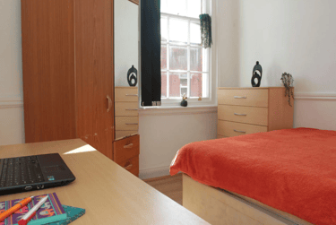 2 bed house, Aylestone Road, City Centre, Leicester, LE27LL - Image 2