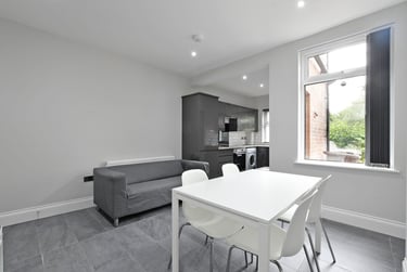 4 bed house, Clough Road, Highfield, Heeley, Sheffield, S14TA - Image 3
