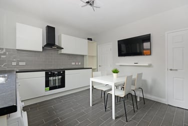 3 bed house, Alderson Road, Highfield, Heeley, Sheffield, S24UE - Image 1